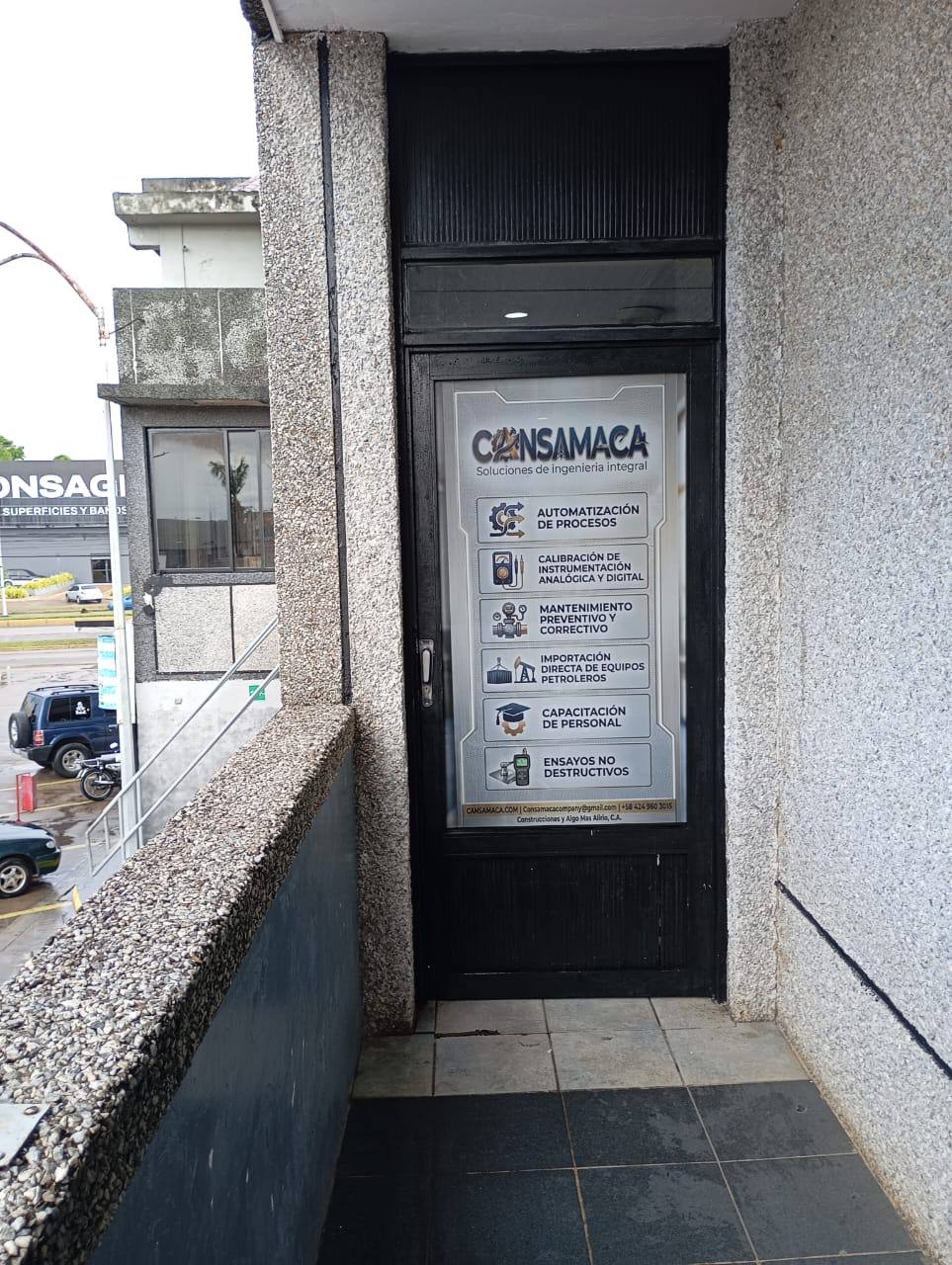 Entrada a la oficina y laboratorio de Consamaca